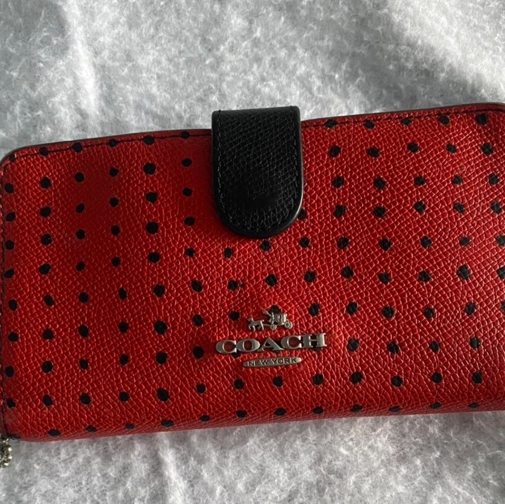 Coach Red Polka Dot Women's Bag and Wallet Set NEVER USED - Picture 6 of 7